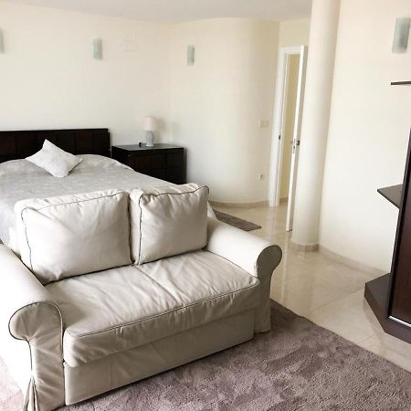 Apartamento El Eden Playa De Gandia Bagian luar foto