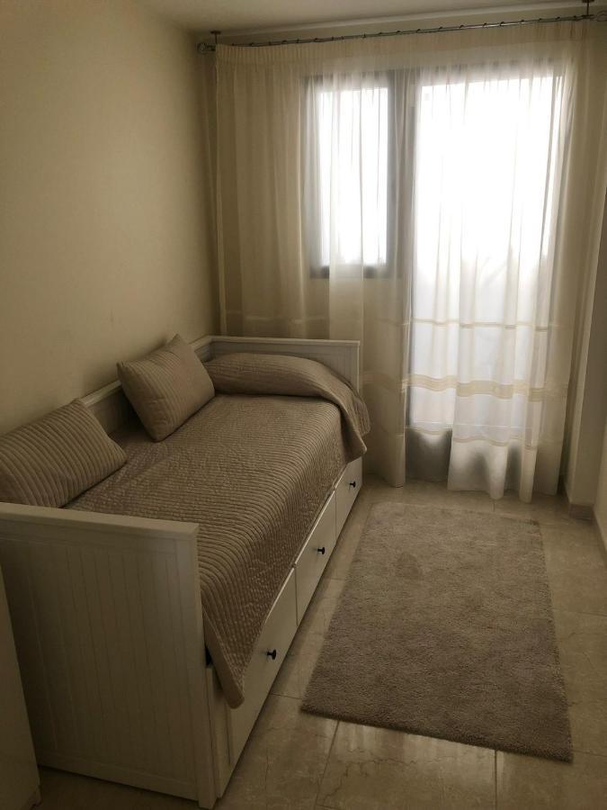 Apartamento El Eden Playa De Gandia Bagian luar foto