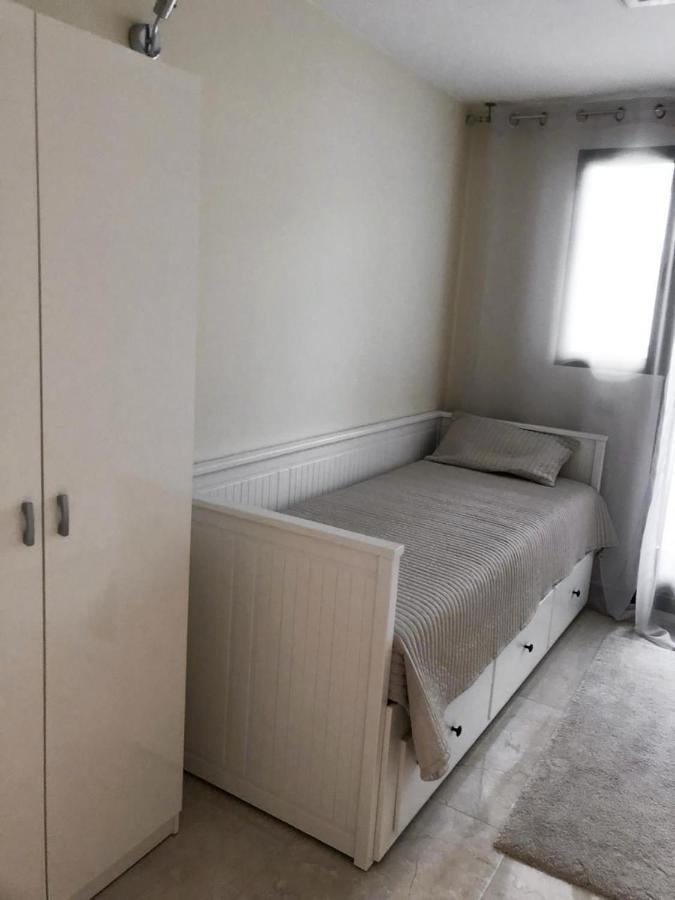 Apartamento El Eden Playa De Gandia Bagian luar foto