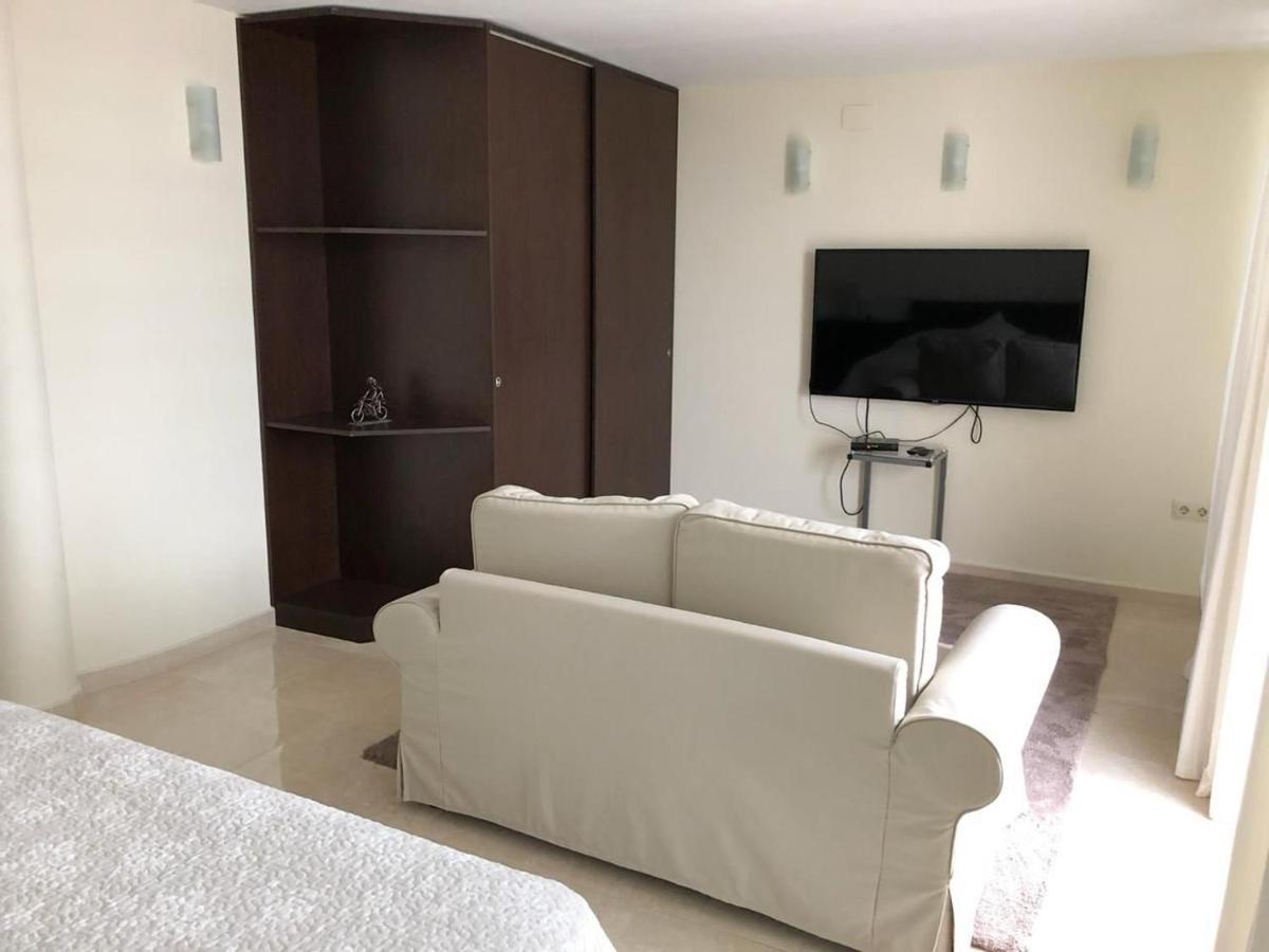 Apartamento El Eden Playa De Gandia Bagian luar foto