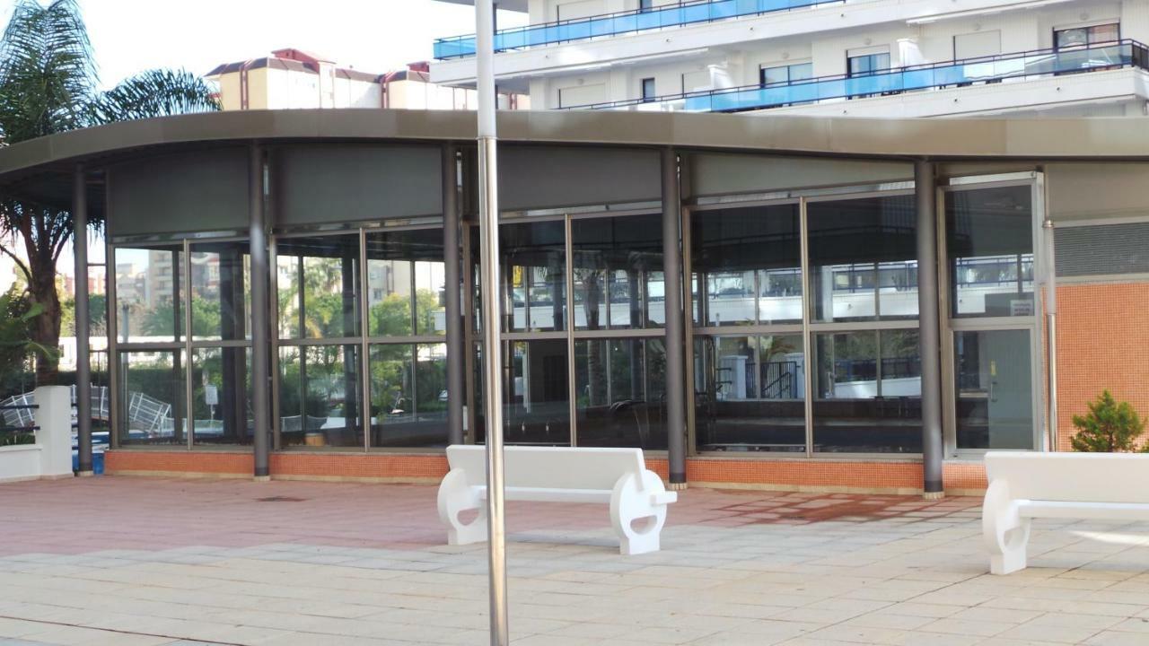 Apartamento El Eden Playa De Gandia Bagian luar foto
